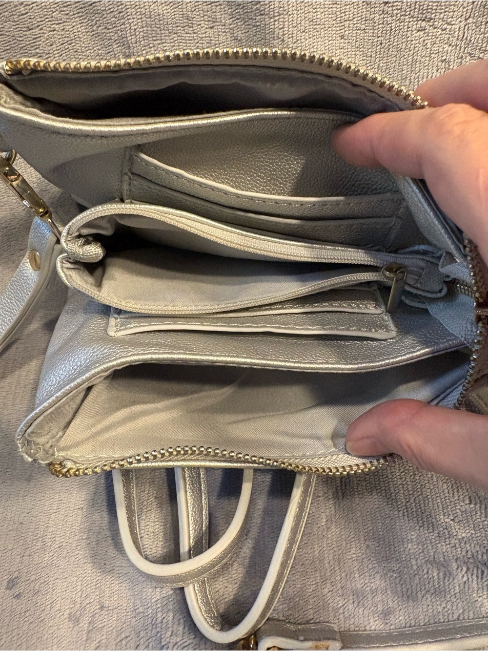 Stud-Accent Crossbody Bag in silver - Picture 3 of 4